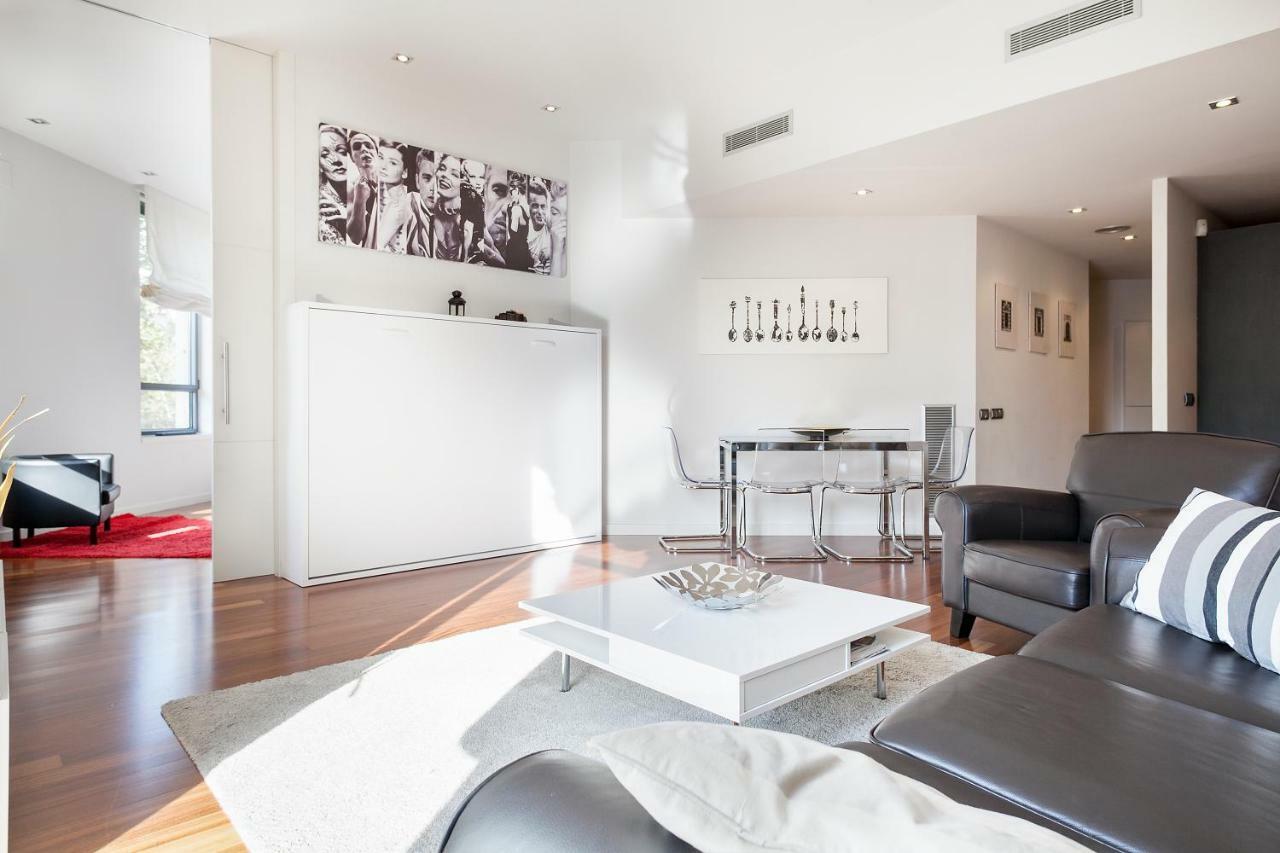 Uma Suites Passeig De Gracia 16 Barcelona Exterior photo